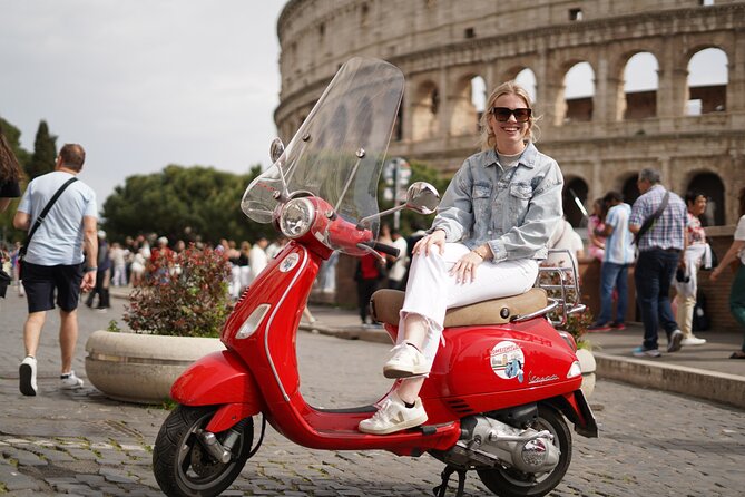 Vespa Scooter Tour in Rome with RomeIsMyLove Pro Photo Team - Colosseum Meeting Point and the Outside Photo Stop