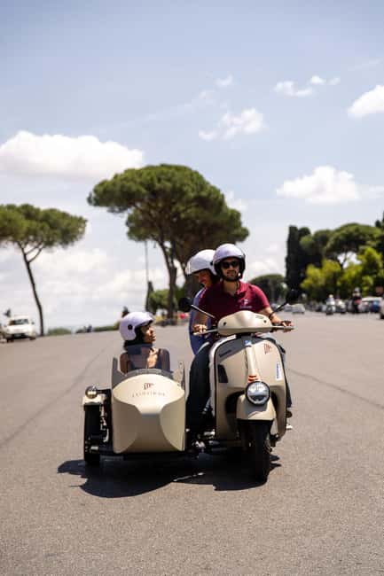 Vespa Sidecar Tour: Highlights of Rome - Meet at Largo Carlo Goldoni (and how to start smoothly)