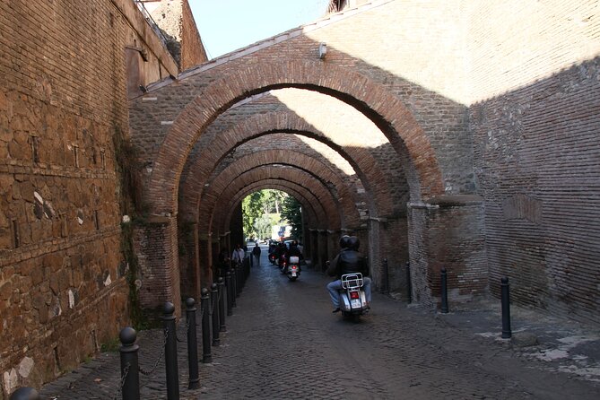 Vespa Tour with driver Rome By Night 3 hours - Coffee and Gelato Breaks: Why That Matters More Than It Seems