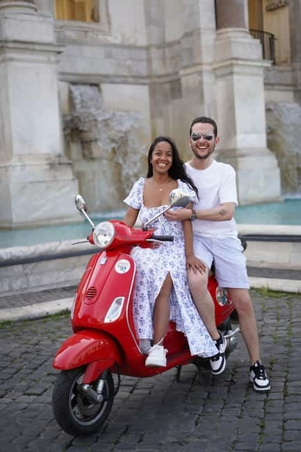 Vespa Tour with Professional Photography in Rome - Starting at the Colosseum: your Vespa photo shoot begins fast