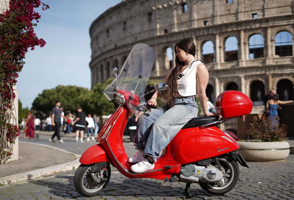 Vespa - Wine and Photo Tour in Rome - Riding the Vespa: Driver-Handled City Time, Helmet Included