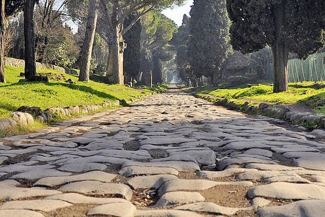 Via Appia private tour with watercolor session - The Colosseum Meeting Point and the Comfort Factor That Saves Energy