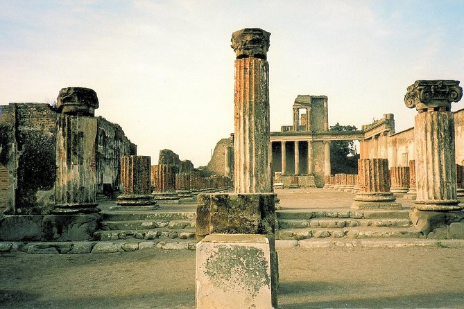 VIP Experience Private tour to Pompeii and Amalfi coast from Rome - Positano in 2 hours: short time, high payoff