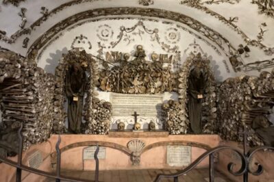 VIP Rome Catacombs Night Tour with Capuchin Crypts - Meeting at Piazza Barberini and the 3-Hour Rhythm