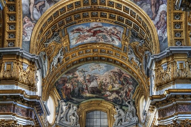 VIP Skip-the-Line Guided Tour: Sistine Chapel & Vatican Museums - Raphael and Renaissance highlights: what you’ll notice on the way