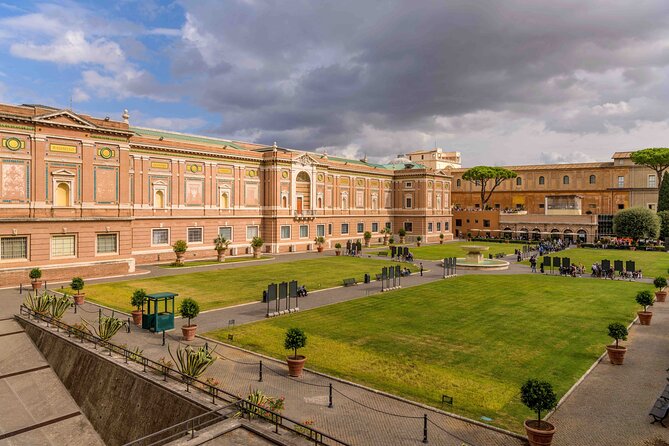 Vip Vatican Early Entry with special access to the Sistine Chapel - Small-Group Comfort vs. Real Vatican Reality