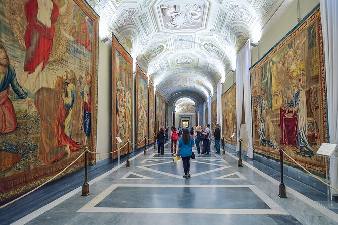 VIP Vatican, Sistine Chapel & St. Peter's Basilica Guided Tour - The 2.5-hour rhythm: how the day is structured