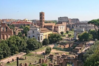 Visit of the Colosseum, Forum, Palatine Hill and Virtual Reality (VR) - Entering The Colosseum: priority access plus arena entrance