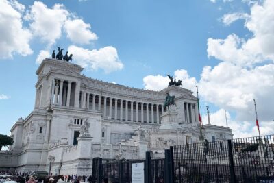 Visit Rome in a day: Shared Minivan Tour from Civitavecchia - Colosseum stop: see ancient Rome, then move on while the day still has energy