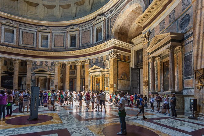 Walking Guided Tour and Rome's Iconic Temple Pantheon Entrance - Pacing and group size: how the hour actually feels
