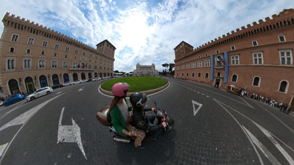 🛵 Rome: Private Scooter Guided Tour, Day - Night Ride💘🛵 - The Main Stop Sequence: From Colosseum Views to Vatican City